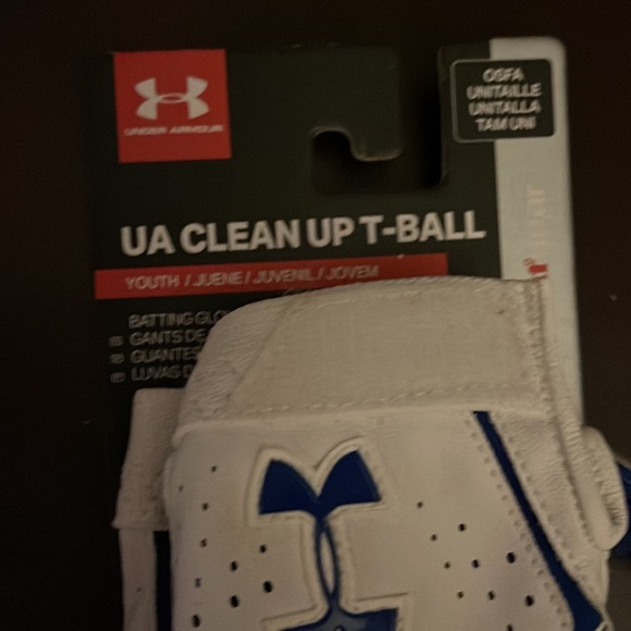 Under armour t-ball batting gloves - Picture 2 of 6